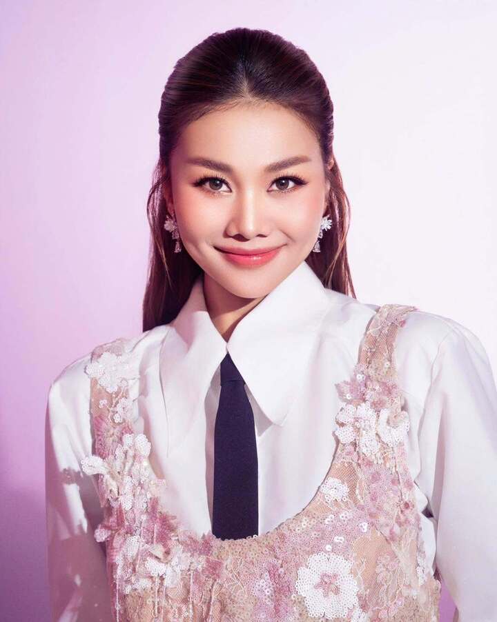Dàn nghệ sĩ sẽ trải nghiệm 'xuyên không' tại 'Trở về thời khắc thiêng liêng'