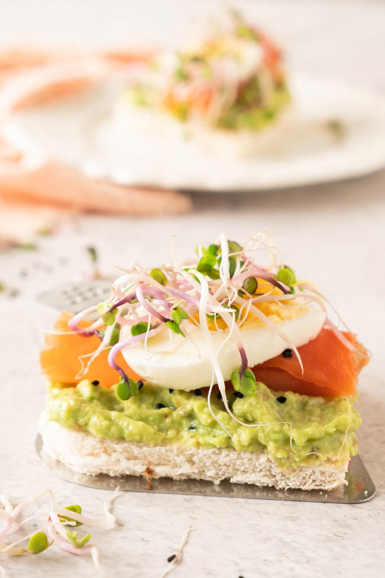 Party food ideas: Dips, finger foods and mini desserts