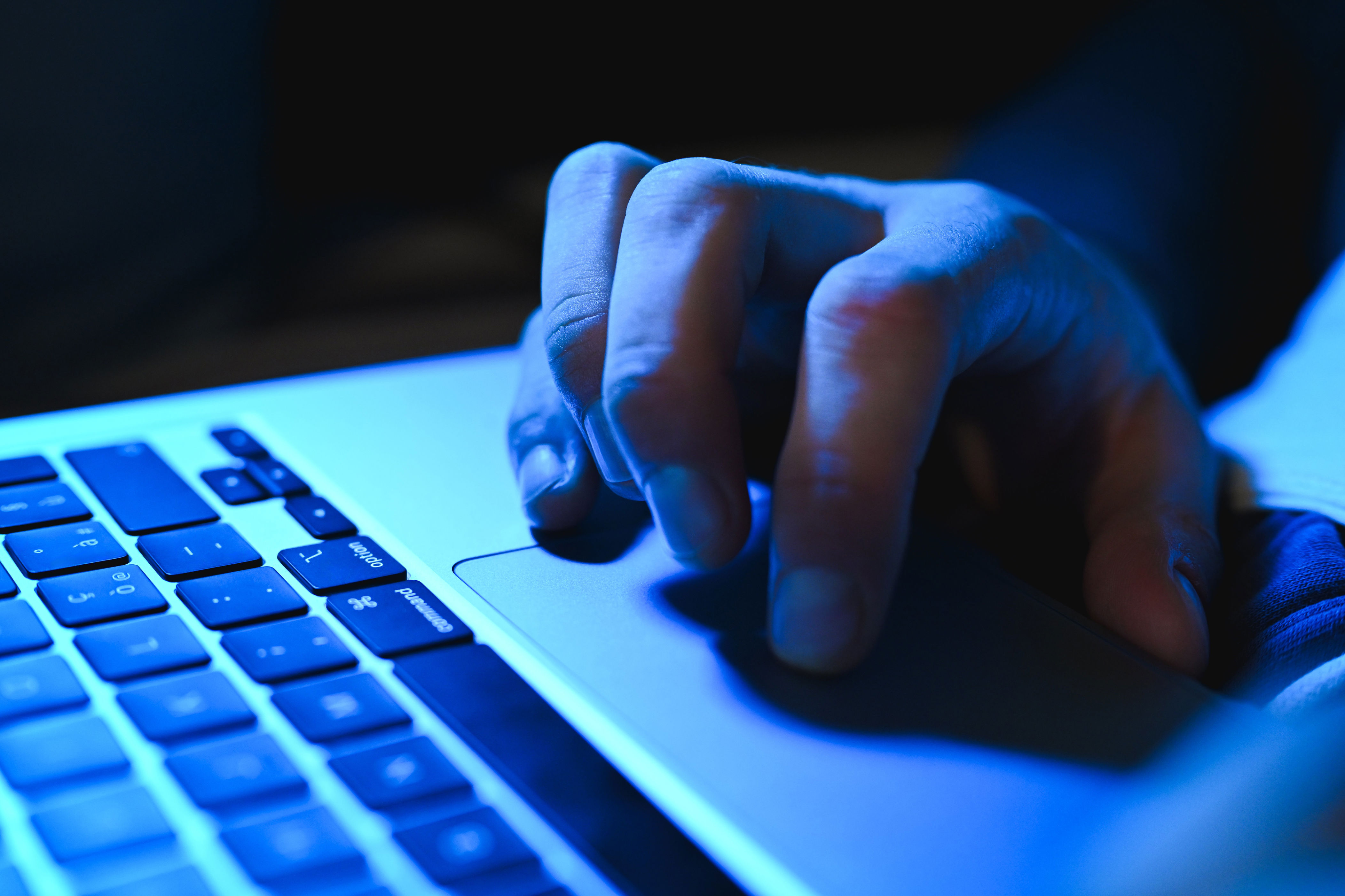 Update your Mac: Screen Share vulnerability gives attackers full ...