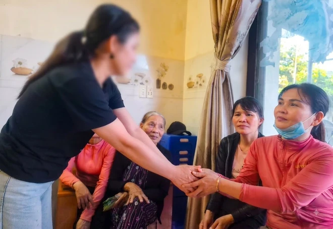 Vụ điện giật chết 2 vợ chồng: Bạn đọc rưng rưng khi thấy người cọc mua nhà cho lại 40 triệu