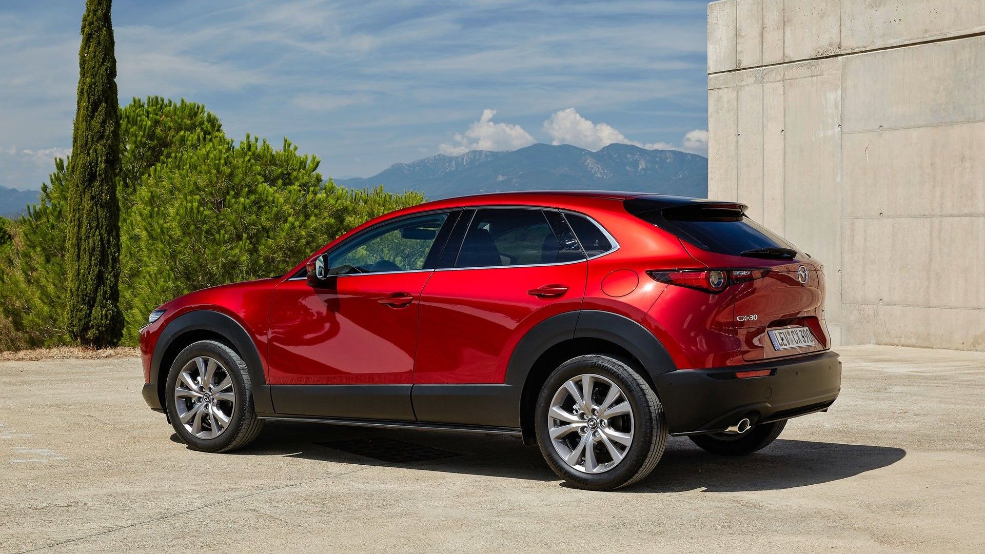 This $26K Japanese crossover delivers luxury-car quality for mainstream ...