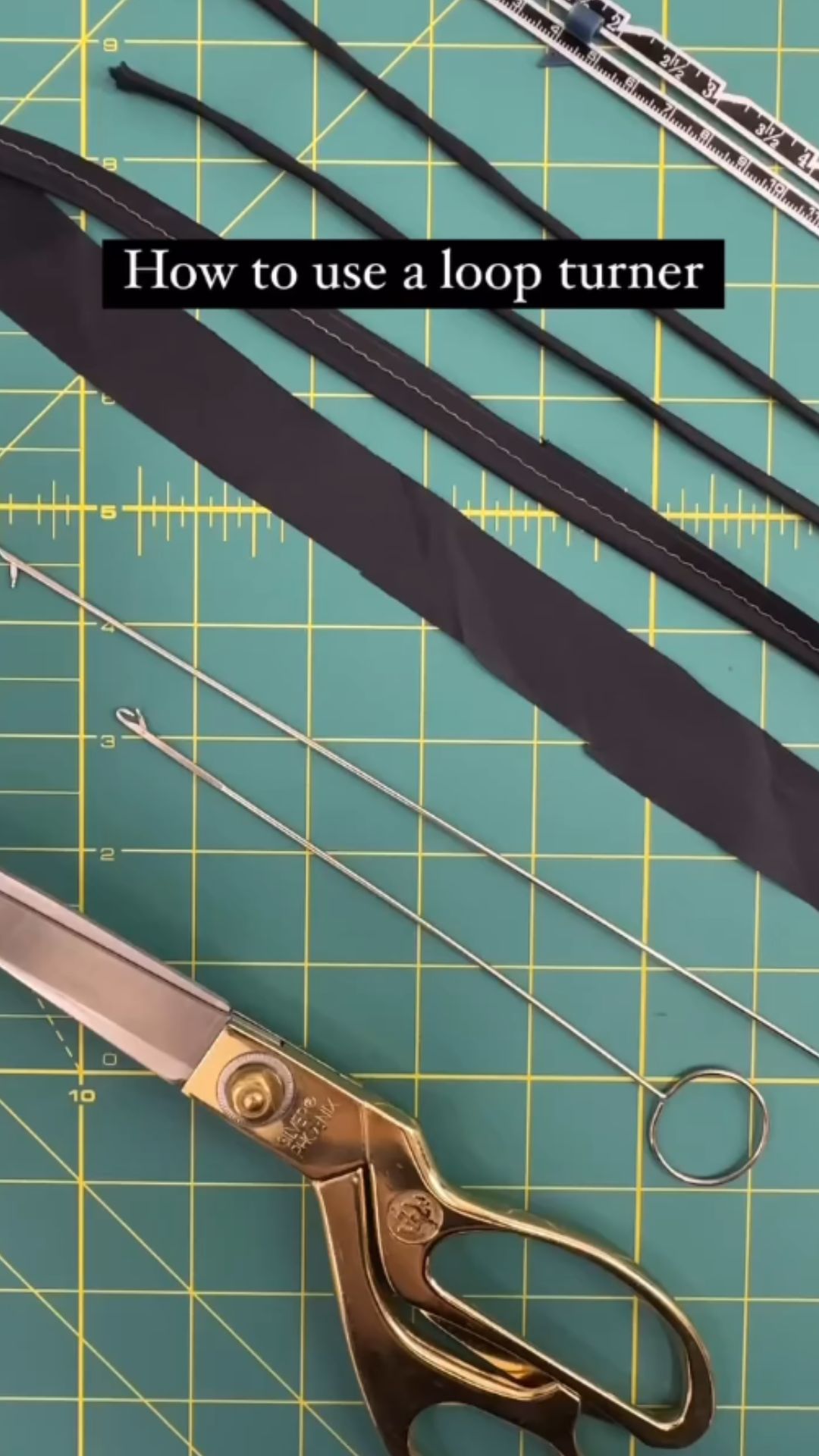 How to use a loop turner?