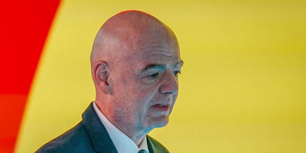«Tiene que haber cambios»: más malas noticias para Infantino