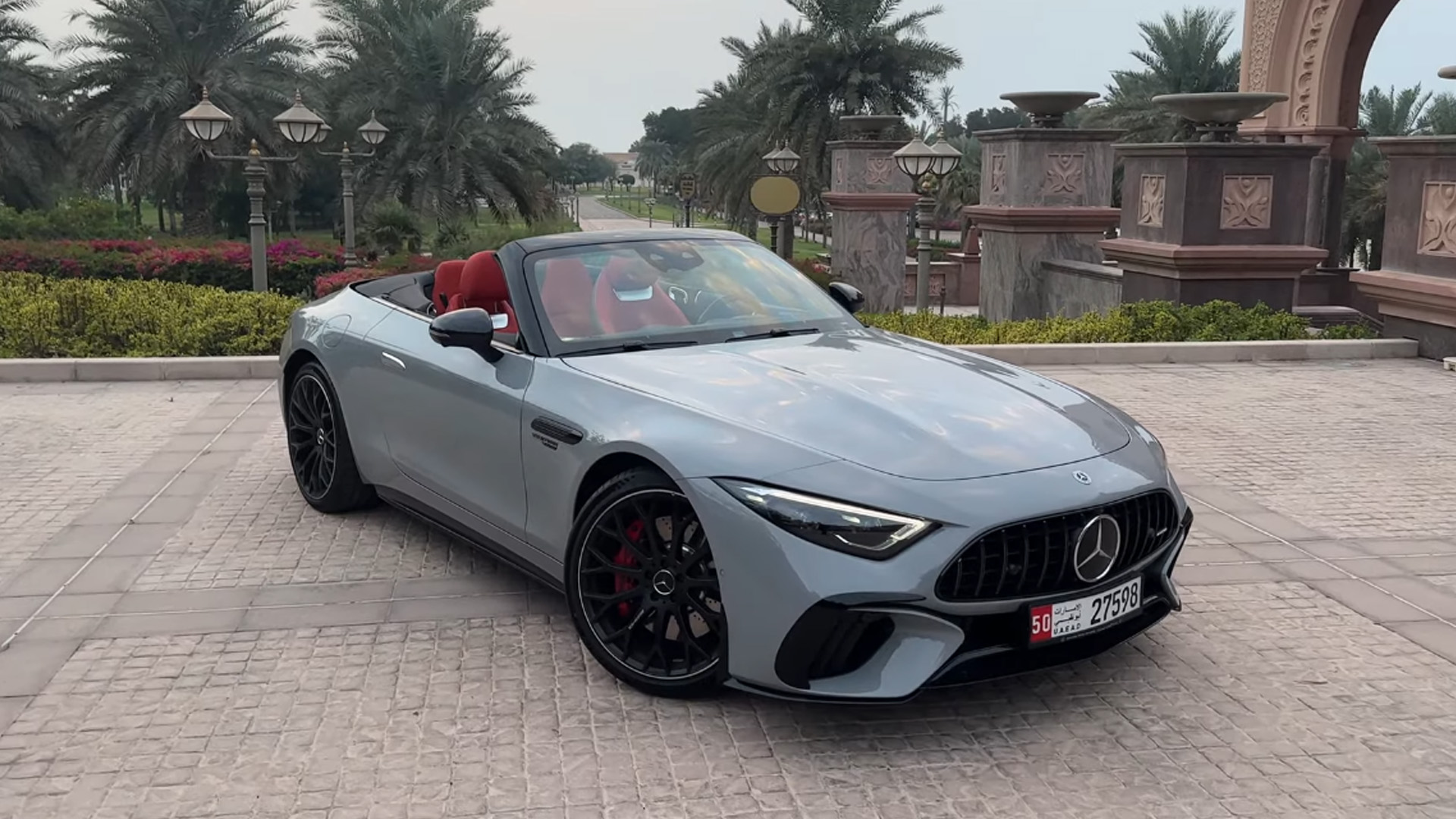 Mercedes-AMG SL55 converts to a soft top in just 15 seconds