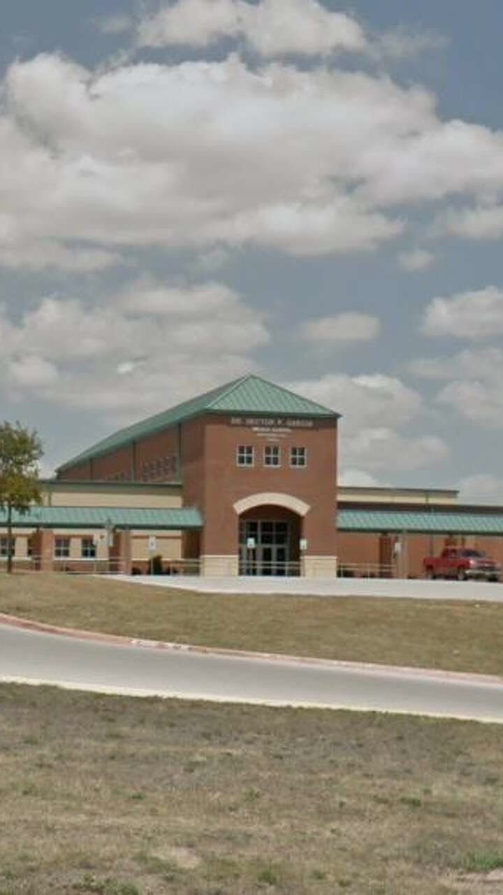 Parents worried as students report more hot classrooms at NISD