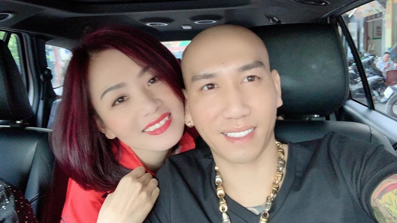 Phú Lê vừa bị bắt - giang hồ mạng có loạt MV hàng chục triệu view