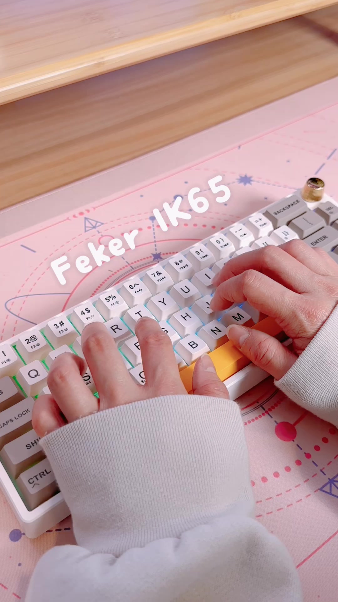 a-compact-mechanical-keyboard-built-for-customization