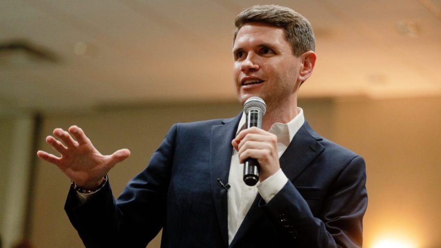 Talarico holds slight lead in Texas Senate race poll