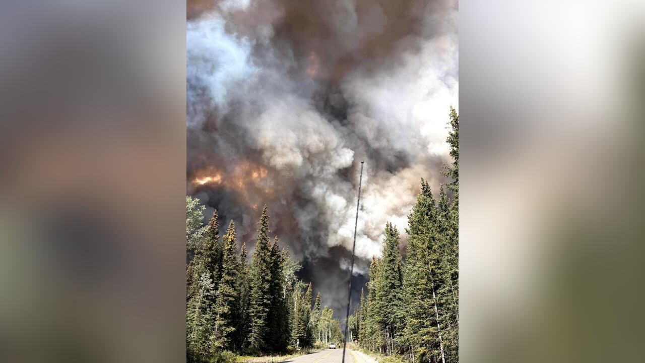 Live: Tok wildfire torches up to 20 structures, forces evacuations as blaze claims 5,000 acres
