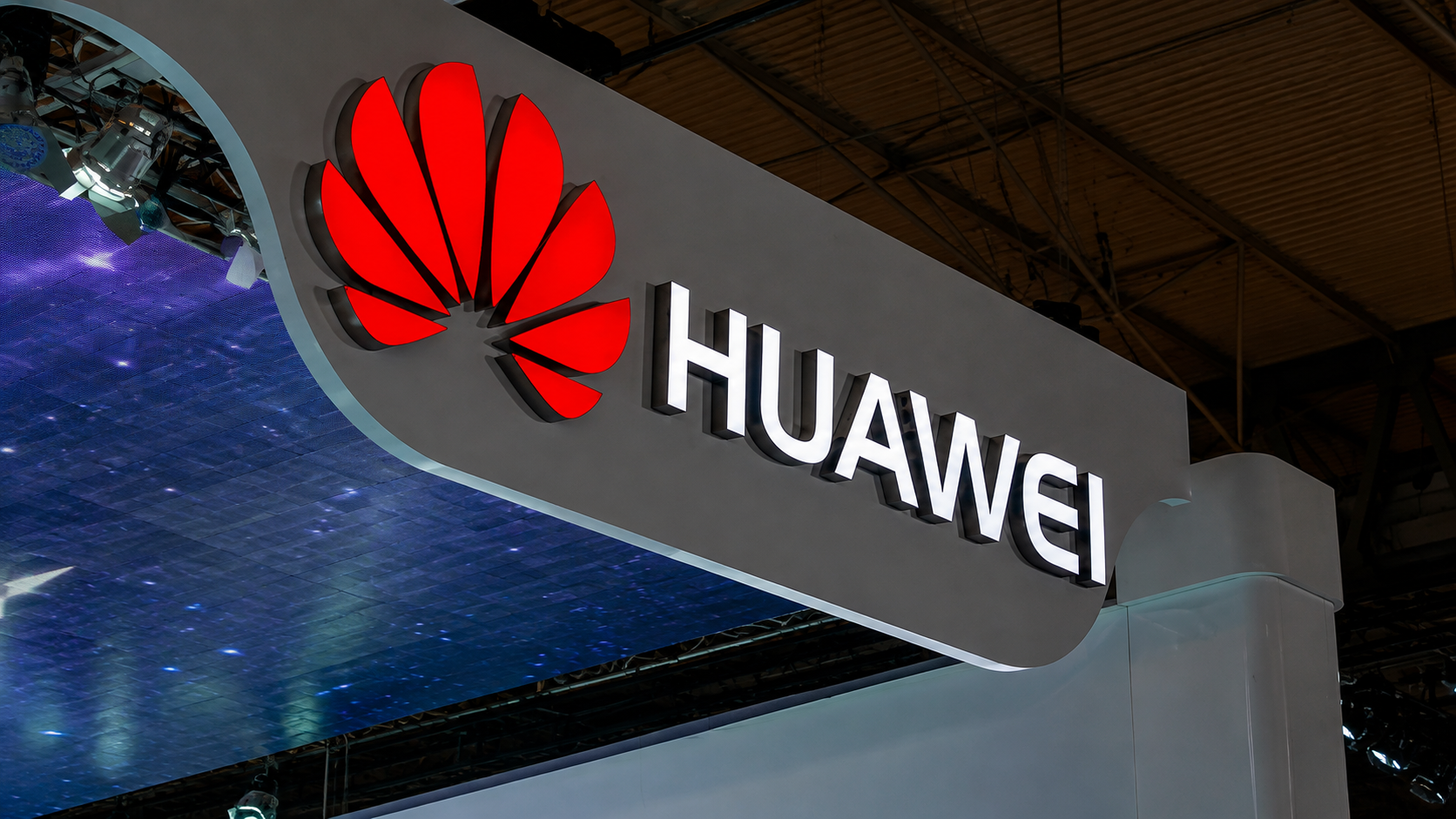 Huawei lost Google, advanced chips and access to US technology ...