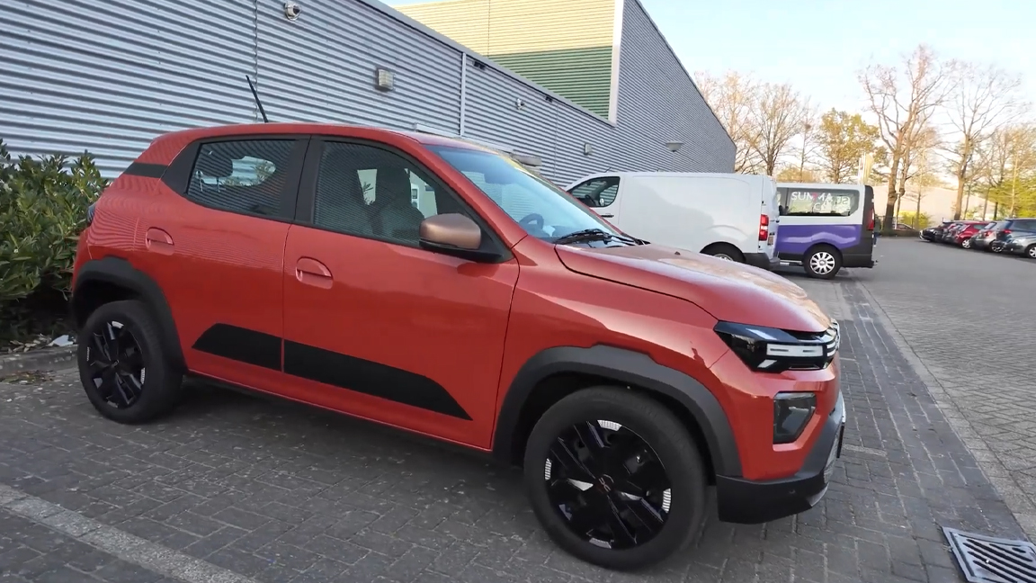 This Dacia Spring is simple but surprisingly useful