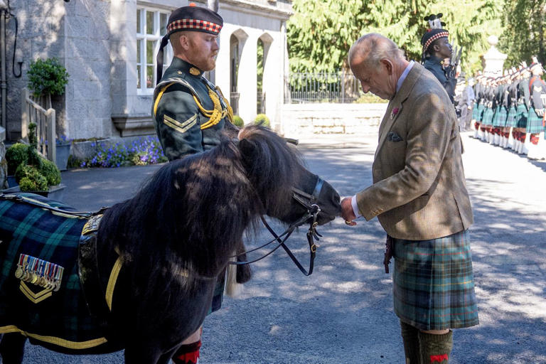 King Charles arrives at Balmoral and is greeted by pony with a funny ...