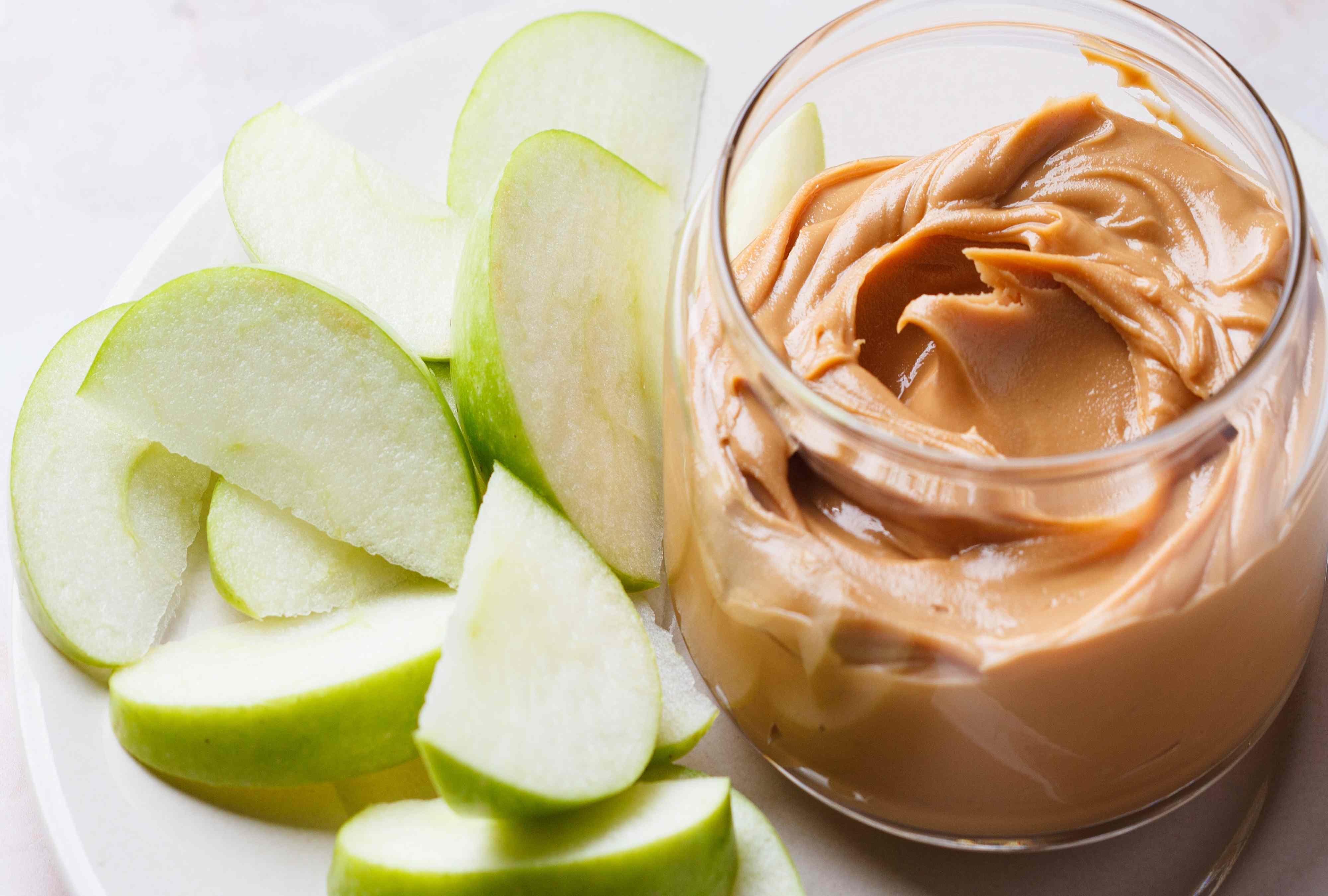 Looking for low-cholesterol snacks? Start with these
