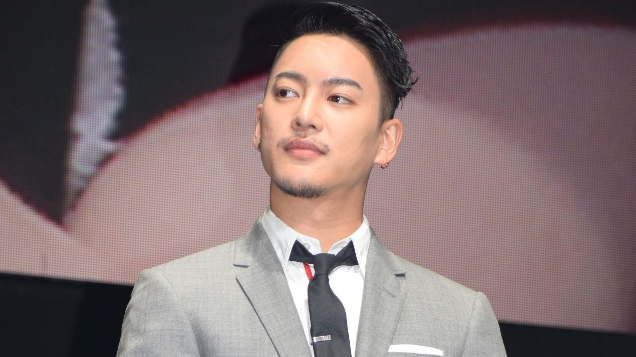 三山凌輝「不倫密会騒動」の次は「金銭トラブル発覚」でも余裕がある「水谷豊をすっかり取り込んだ」