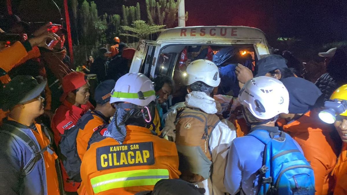 Kronologi Pendaki Remaja Brebes Tewas Terjatuh ke Kawah Gunung Slamet - berita news from Berita KBB