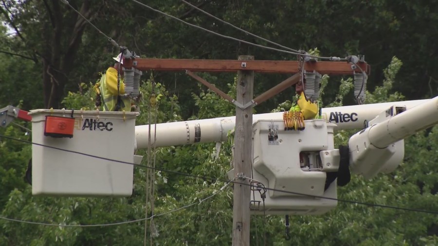 Frustrations mount in Chesterton as NIPSCO repairs continue