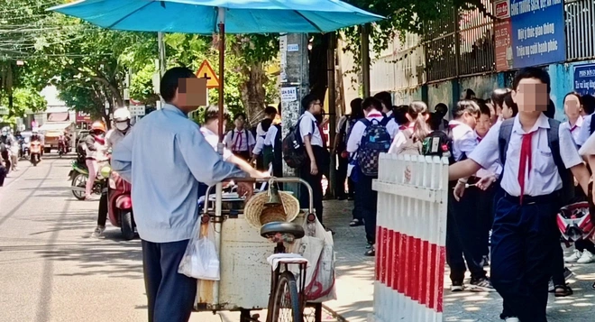 Thủ tướng: Xử nghiêm vi phạm an toàn giao thông 'không có vùng cấm, không có ngoại lệ'
