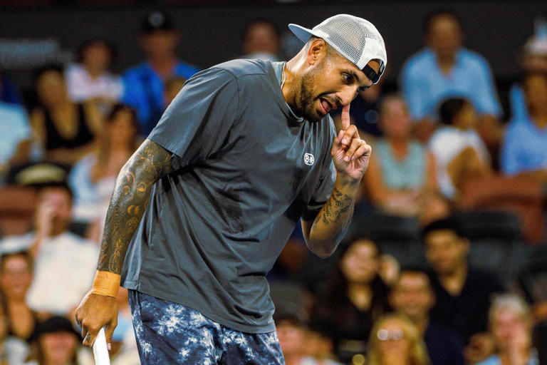 gli-eccessi-di-kyrgios-il-predestinato-perduto-le-sedie-lanciate-gli