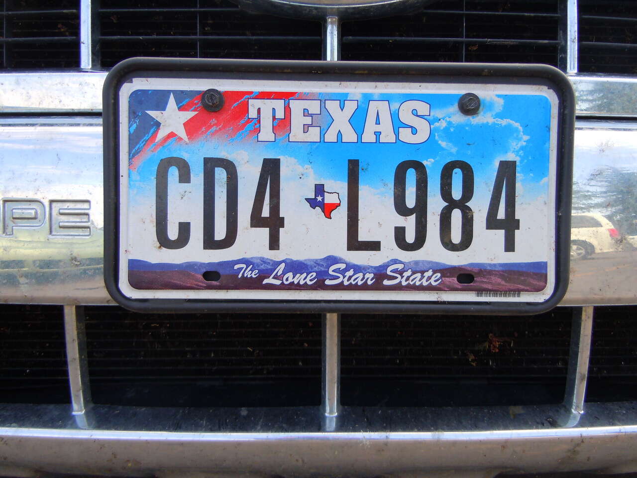 Can Texas police pull you over for no front license plate? What to know