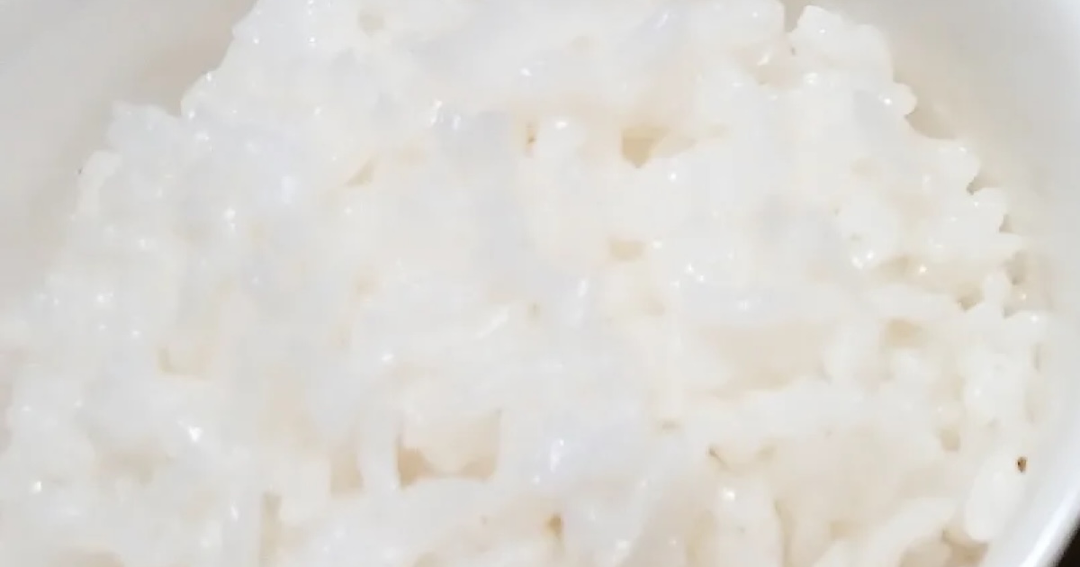男性「晩ごはんゴーヤチャンプルーでもいい?」→ふと見ると……「うわ!」目を疑う光景にツッコミ殺到「知っとるのと違う」