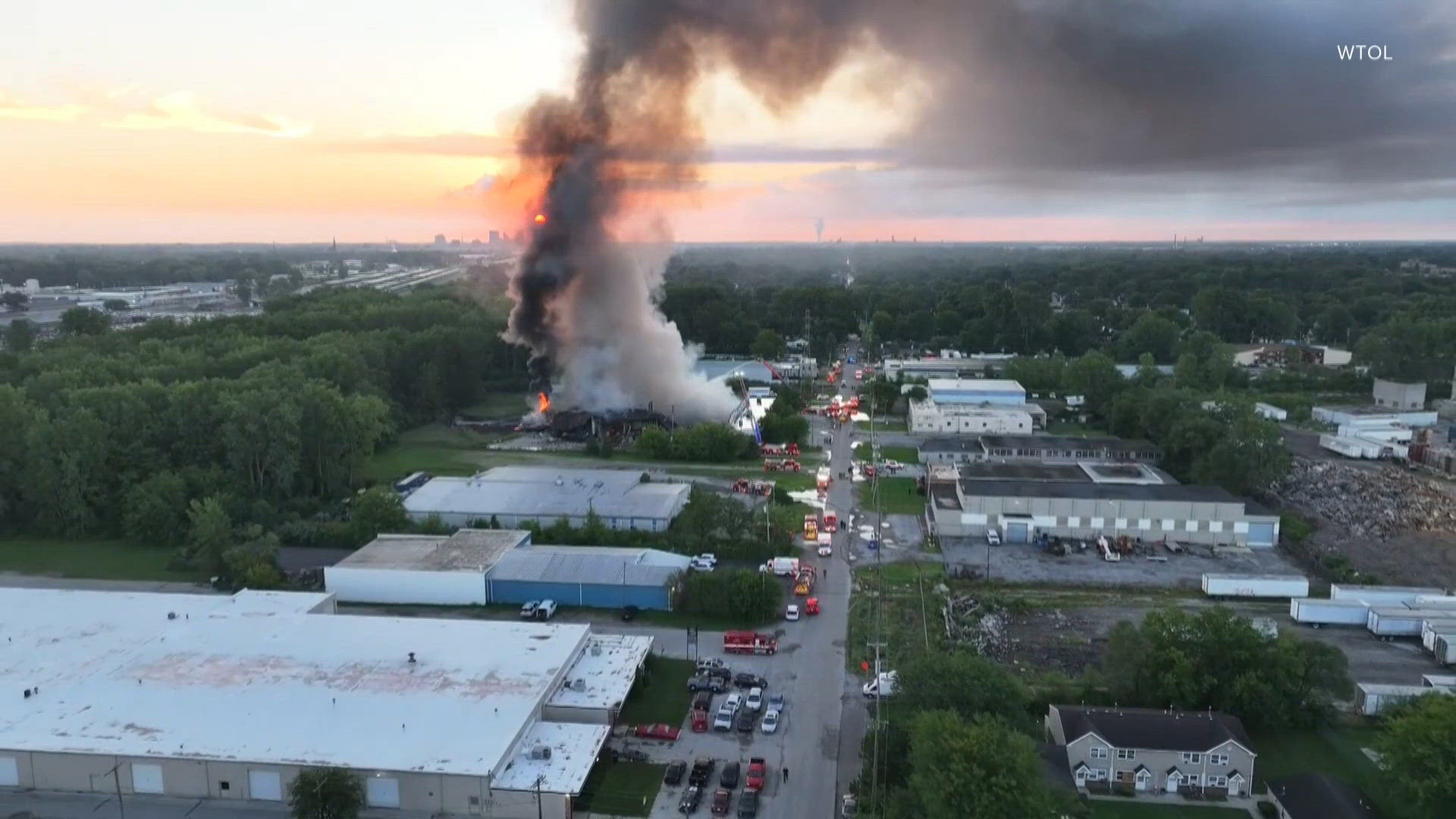 2 employees dead after explosion at Ohio recycling factory