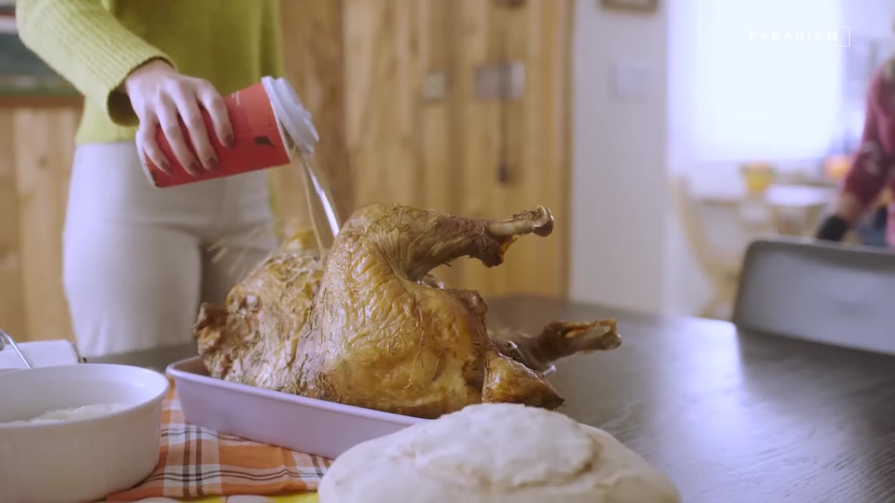 he-secretly-put-turkey-on-his-vegan-sister-s-plate-as-a-joke-then