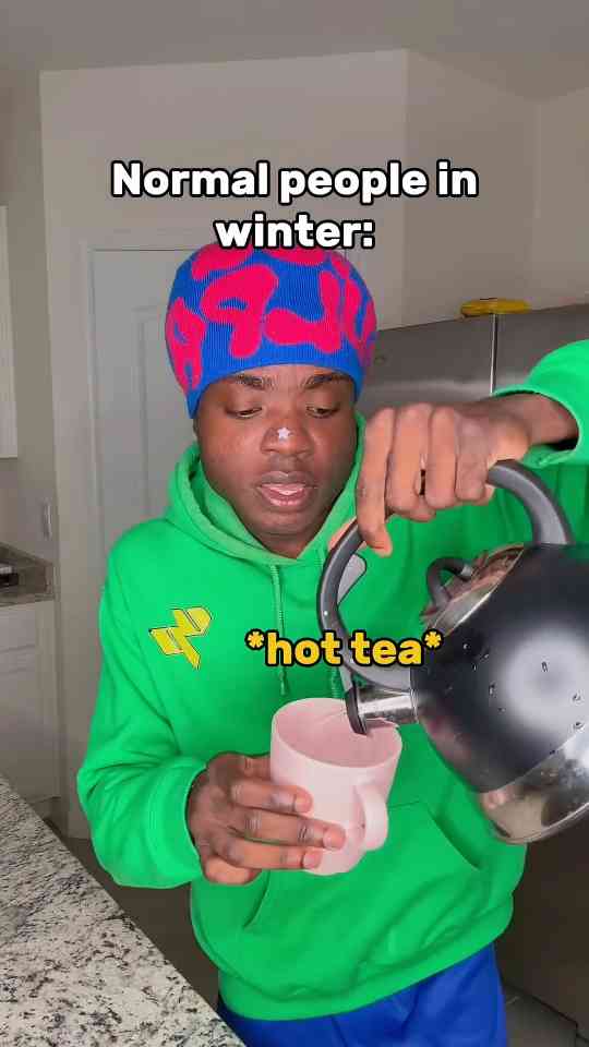 Normal people vs me in cold weather
