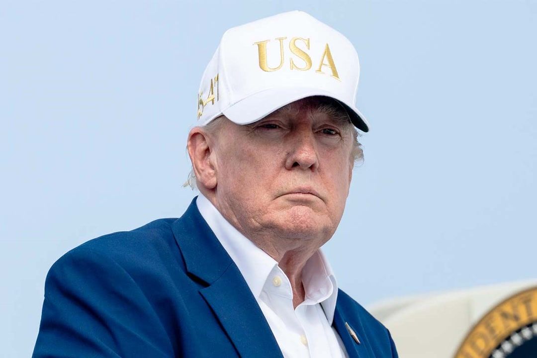 CNN analyst reveals Trump's humiliatingly low approval rating in new poll