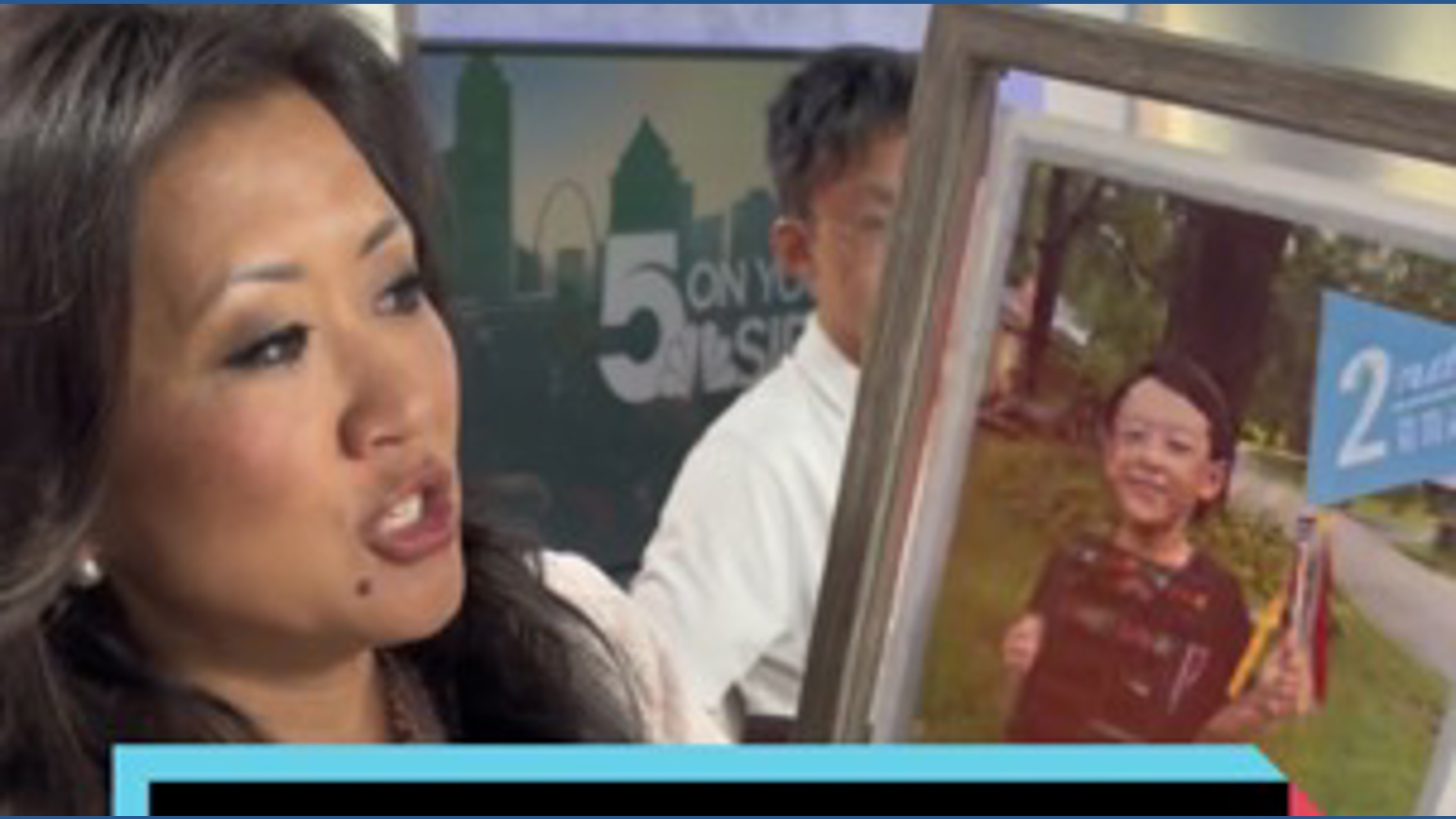 Incredible photo deal: $40 off $49.99 floating frame