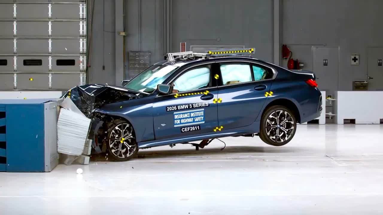 The 2026 BMW 3 Series takes a brutal crash test, but watch what happens ...