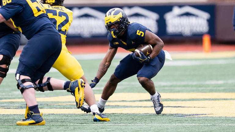 The Savion Hiter pressure is building with more preseason accolades ...