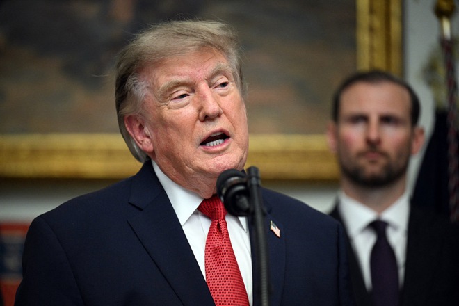 Ông Trump đe dọa nước nào giúp Iran sẽ lãnh hậu quả kinh tế