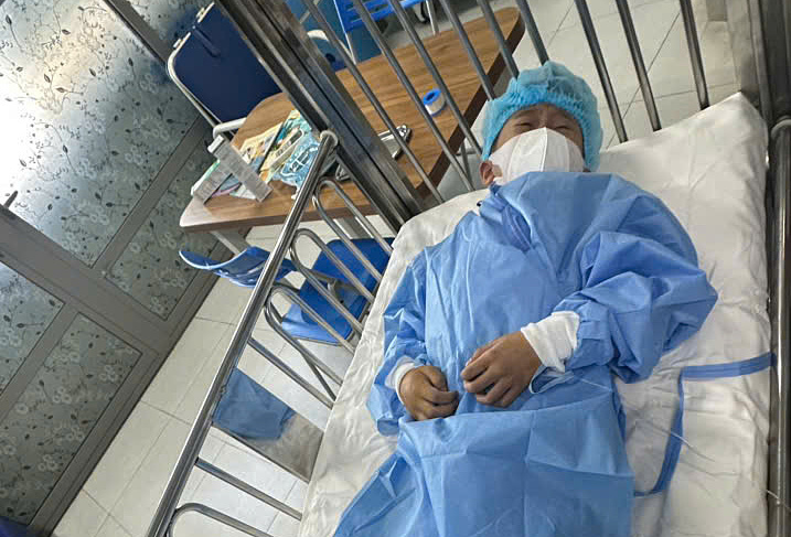 Lá gan từ người chết não thay đổi số phận em bé 7 năm xơ gan