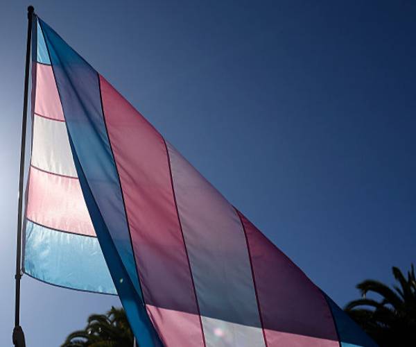 Oregon mother sues over gender lessons, school ban