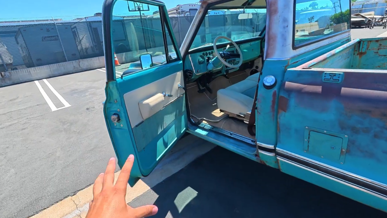 Exploring the ICON 4x4 C10 interior design and features