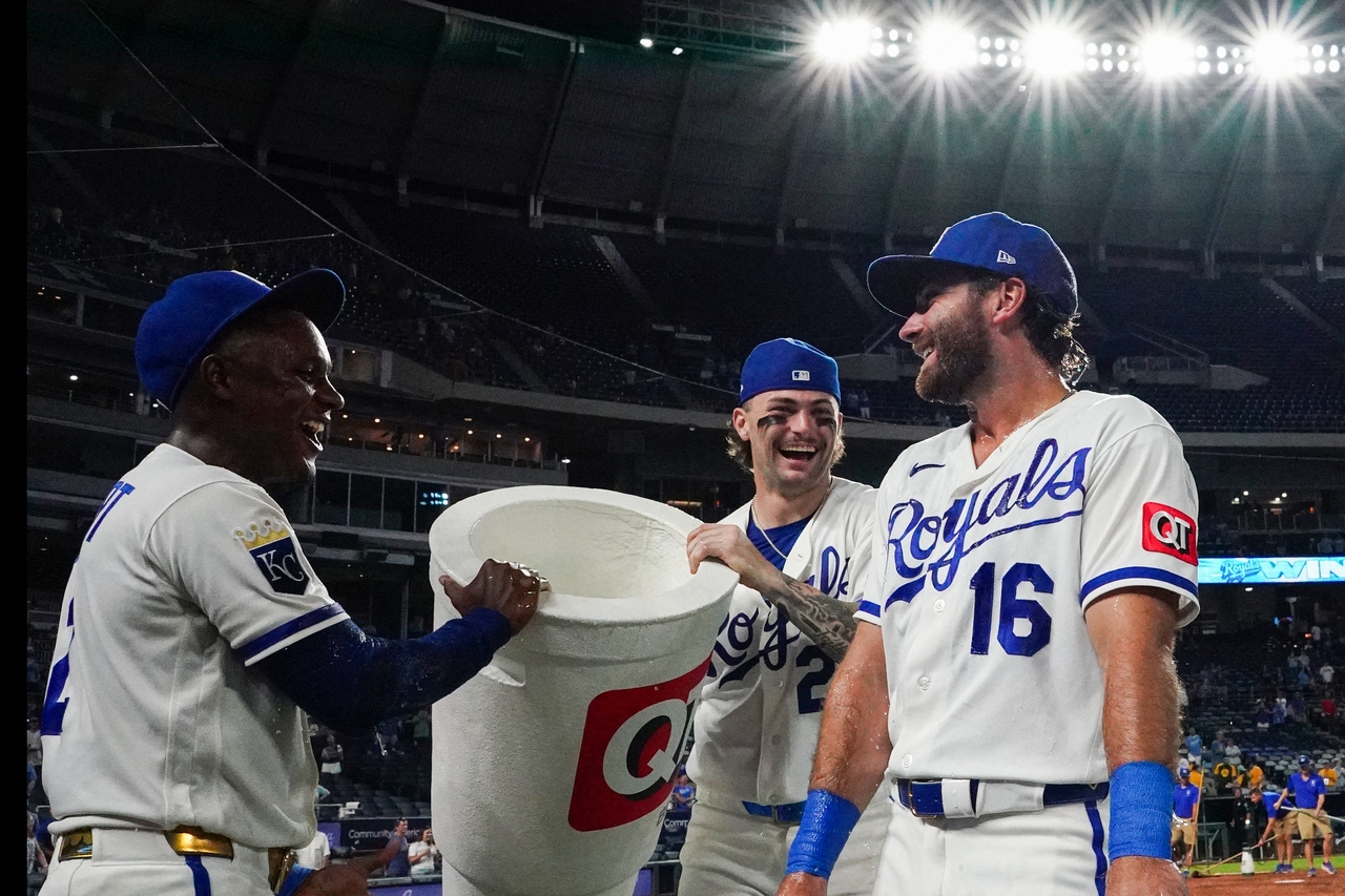 MLB：堪萨斯城皇家队战胜运动家队