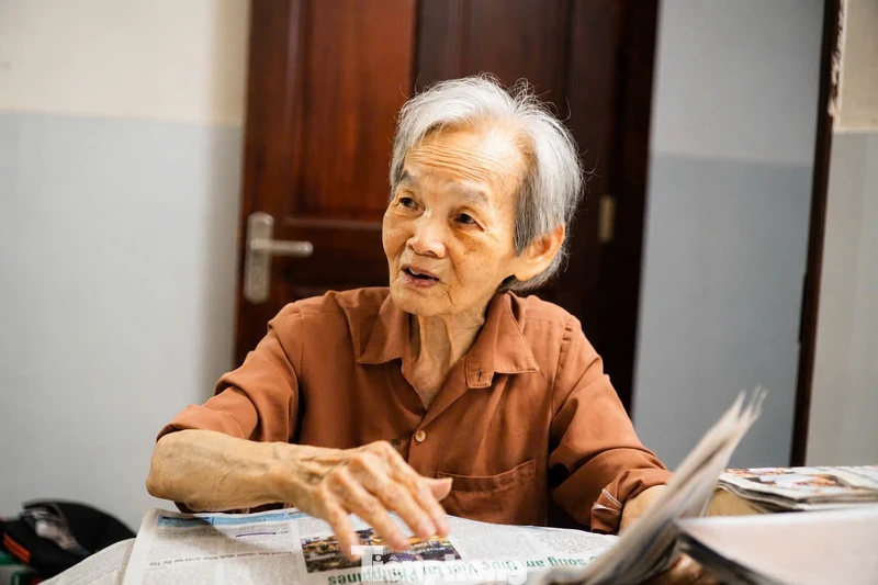 Khảo sát vị trí được cho là nơi chôn cất liệt sĩ Nguyễn Thị Minh Khai