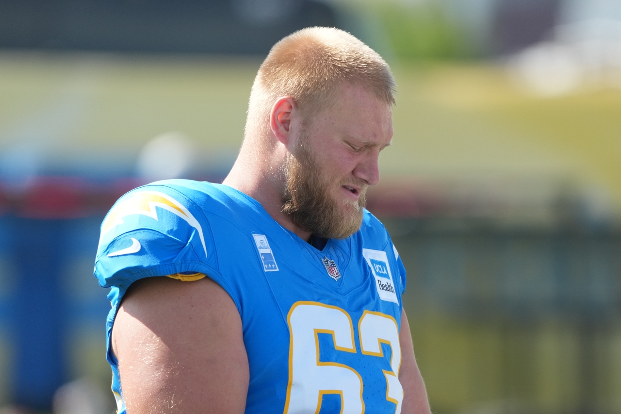 NFL：洛杉矶闪电队与旧金山49人队联合训练