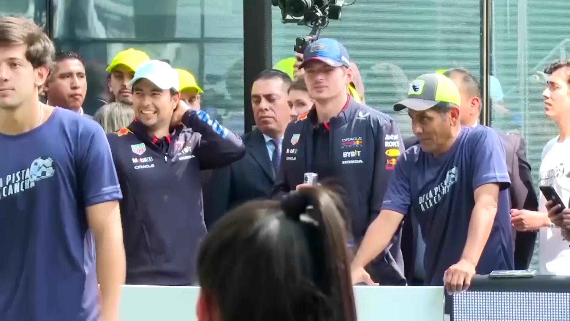 File: Verstappen signs new Red Bull contract until end of 2030