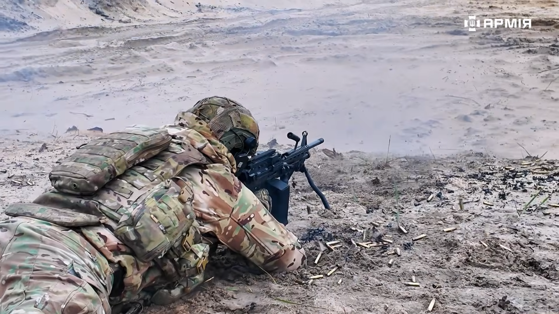 Ukraine put the FN Minimi and new Czech machine guns side by side… then ...