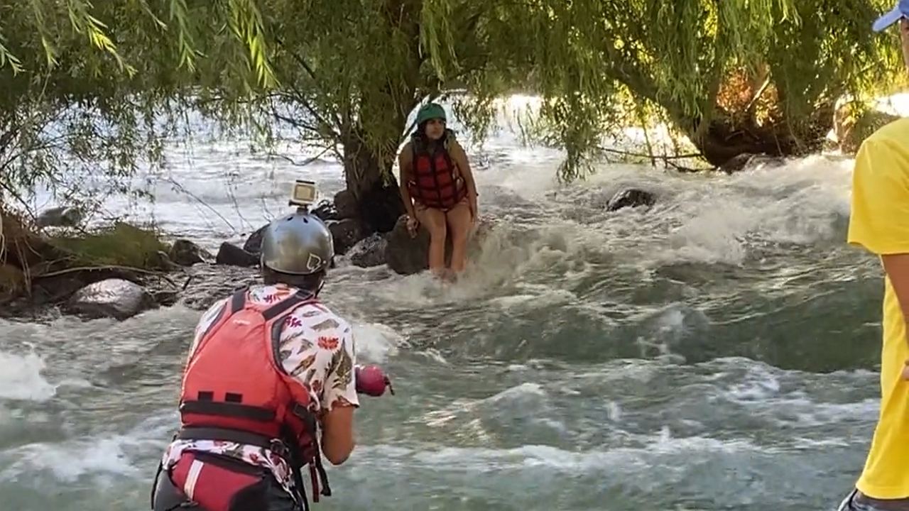 Riveting rafting rescue: Dramatic video captures swift river save in ...