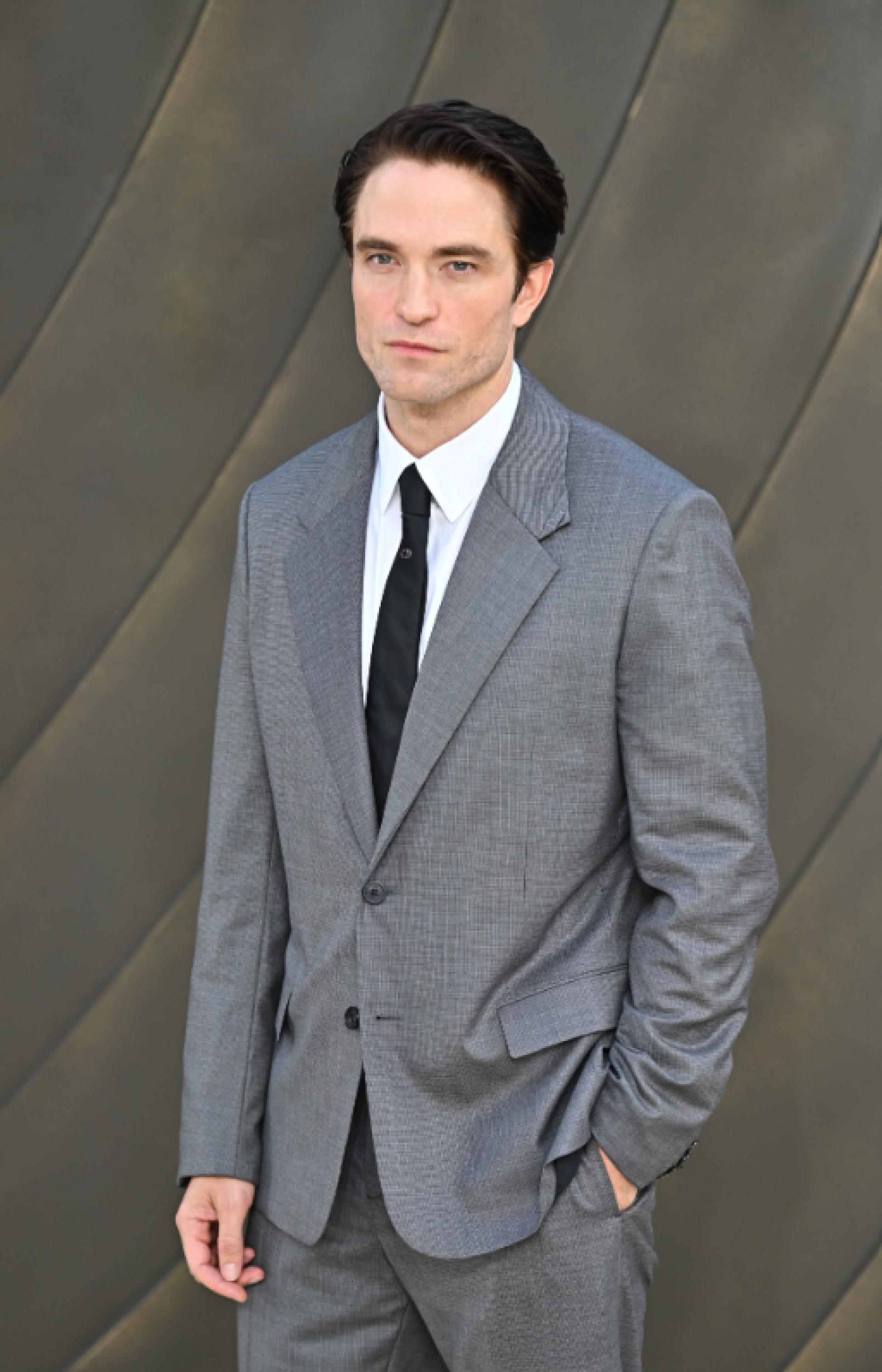 Robert Pattinson's reaction to Zendaya goes viral and sparks hilarious jokes