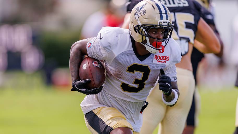 Saints could maximize Travis Etienne after Alvin Kamara's injury