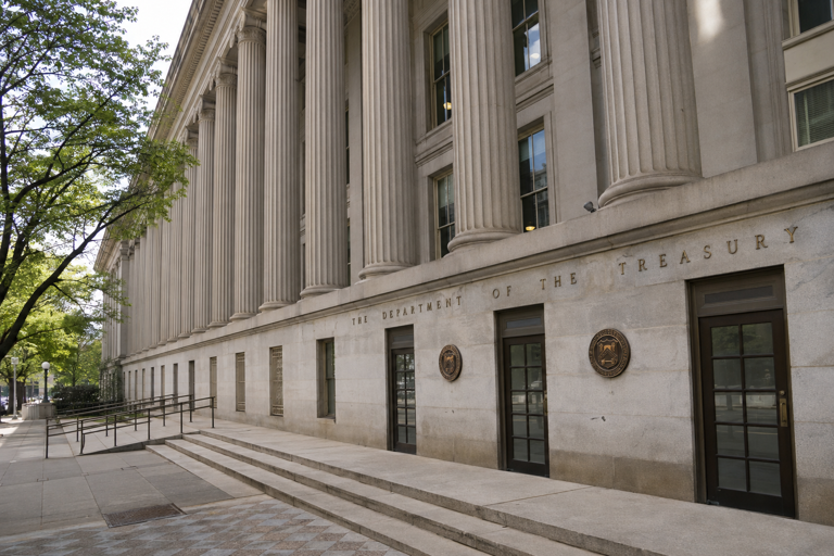 US debt tops $40T: why America’s fiscal burden is becoming harder to ...