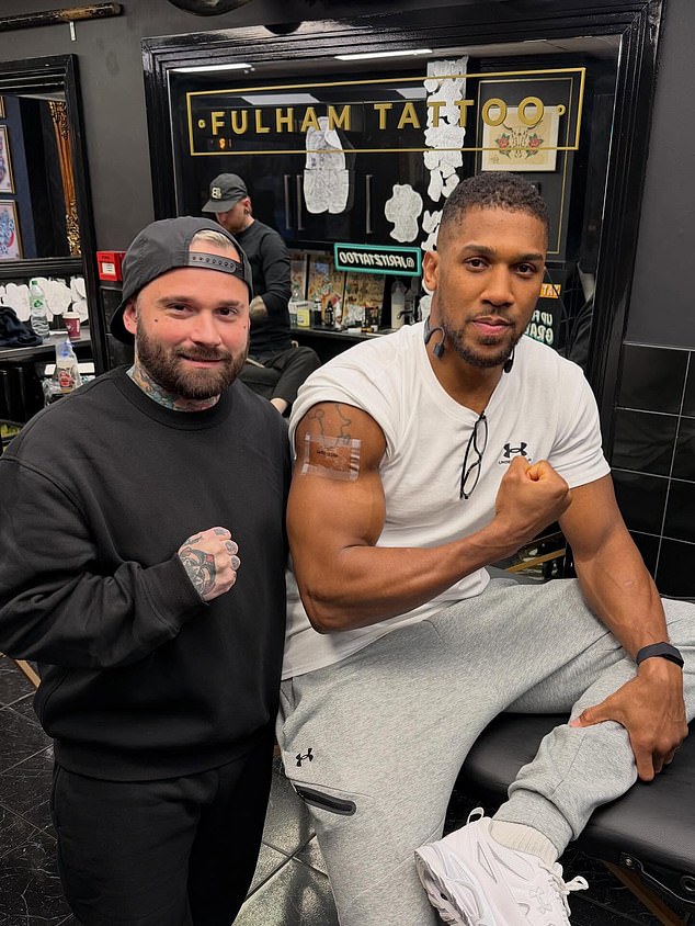 The 36-year-old also added their names to his tattoo of the African continent on his bicep