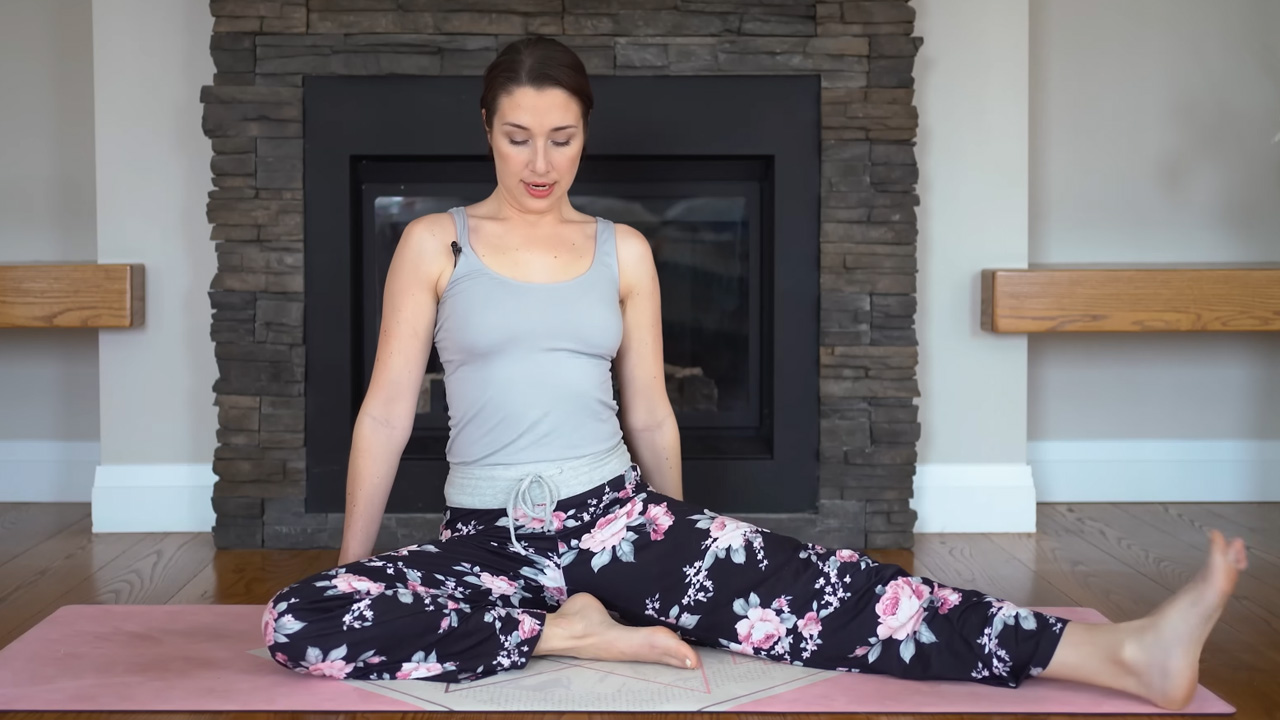 30-min bedtime yin yoga for sleep, no props needed