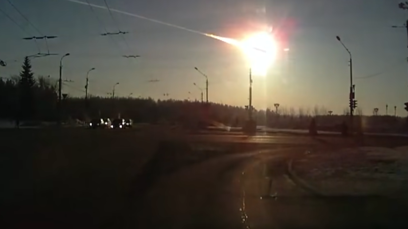 Watch an asteroid explode over Russia - then the shockwave hits 90 ...