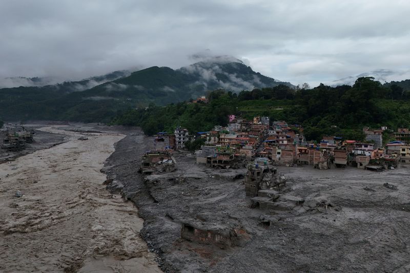 nepal-rescuers-hunt-survivors-of-devastating-flood-162-dead