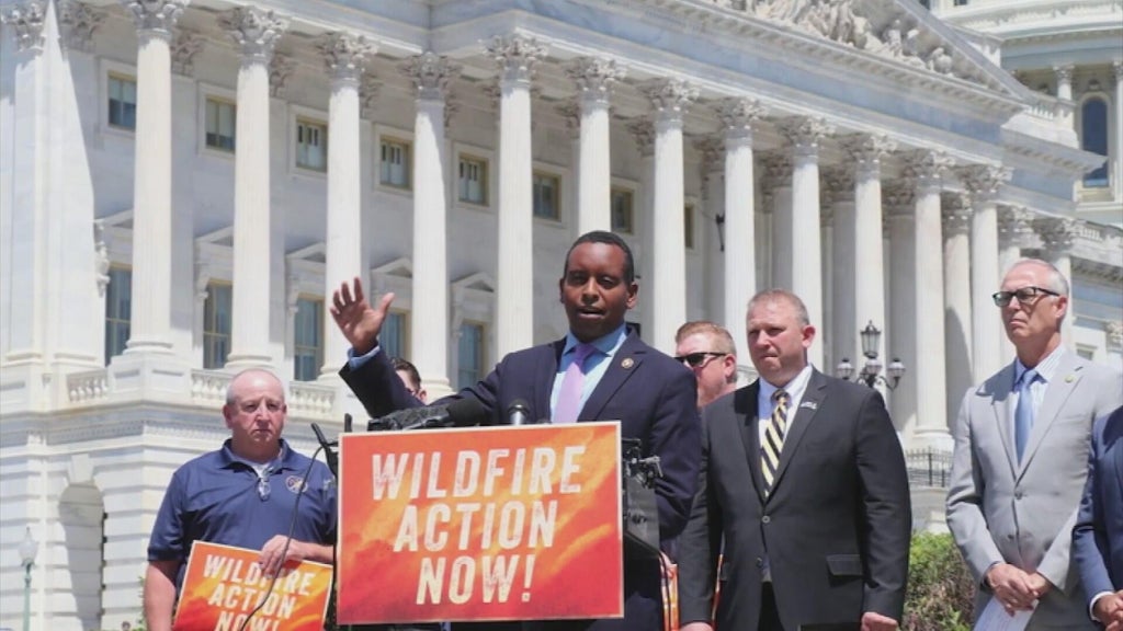 Colorado congressman Rep. Joe Neguse introduces sweeping wildfire response measure