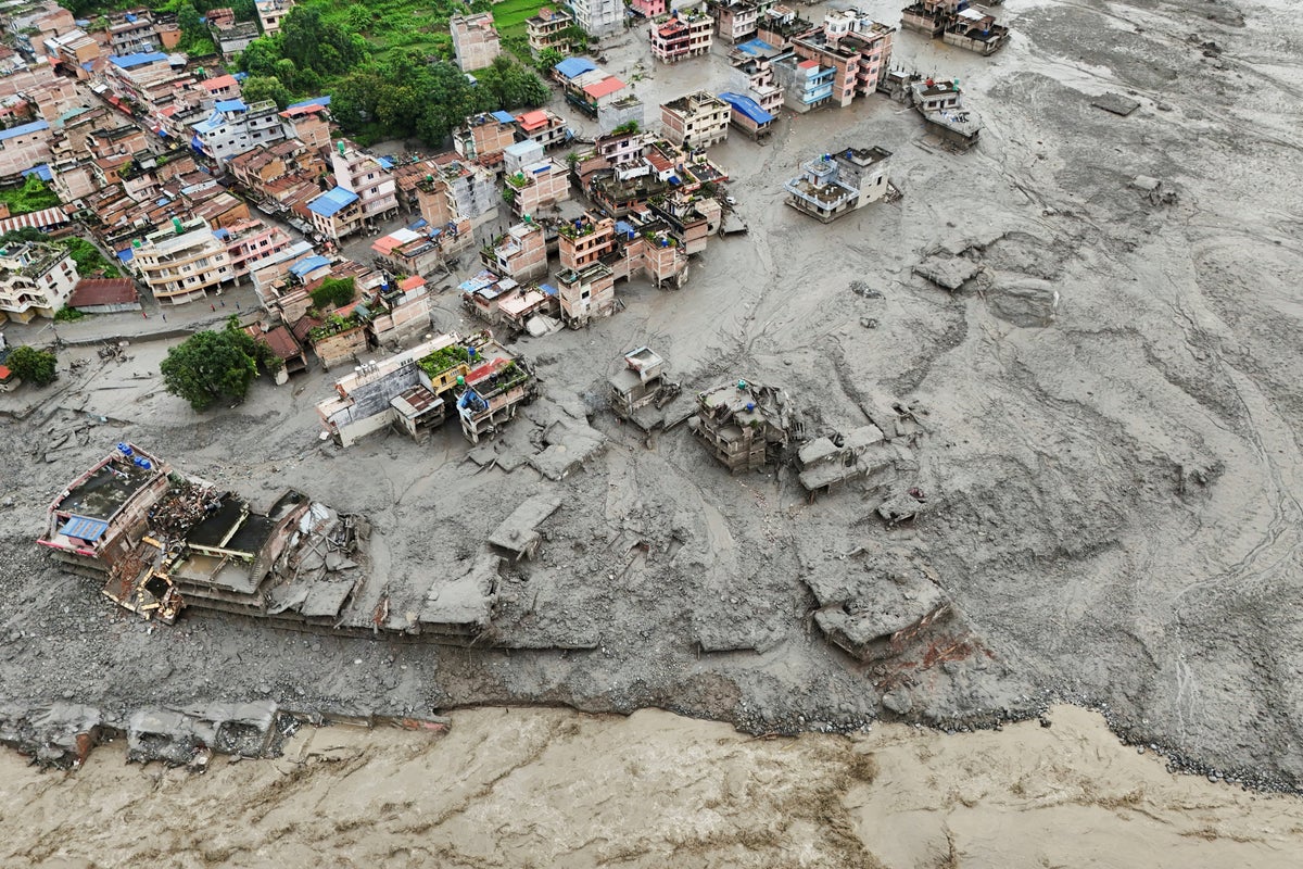 Nepal floods live: Fears of second flood as death toll rises to 350